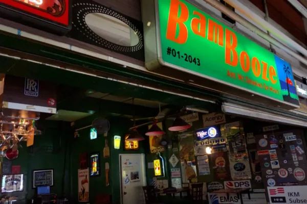 BamBooze Bar & Bistro