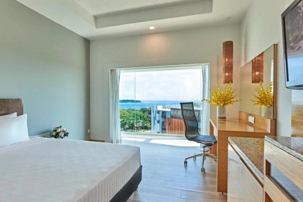 Hotels Near Changi Village